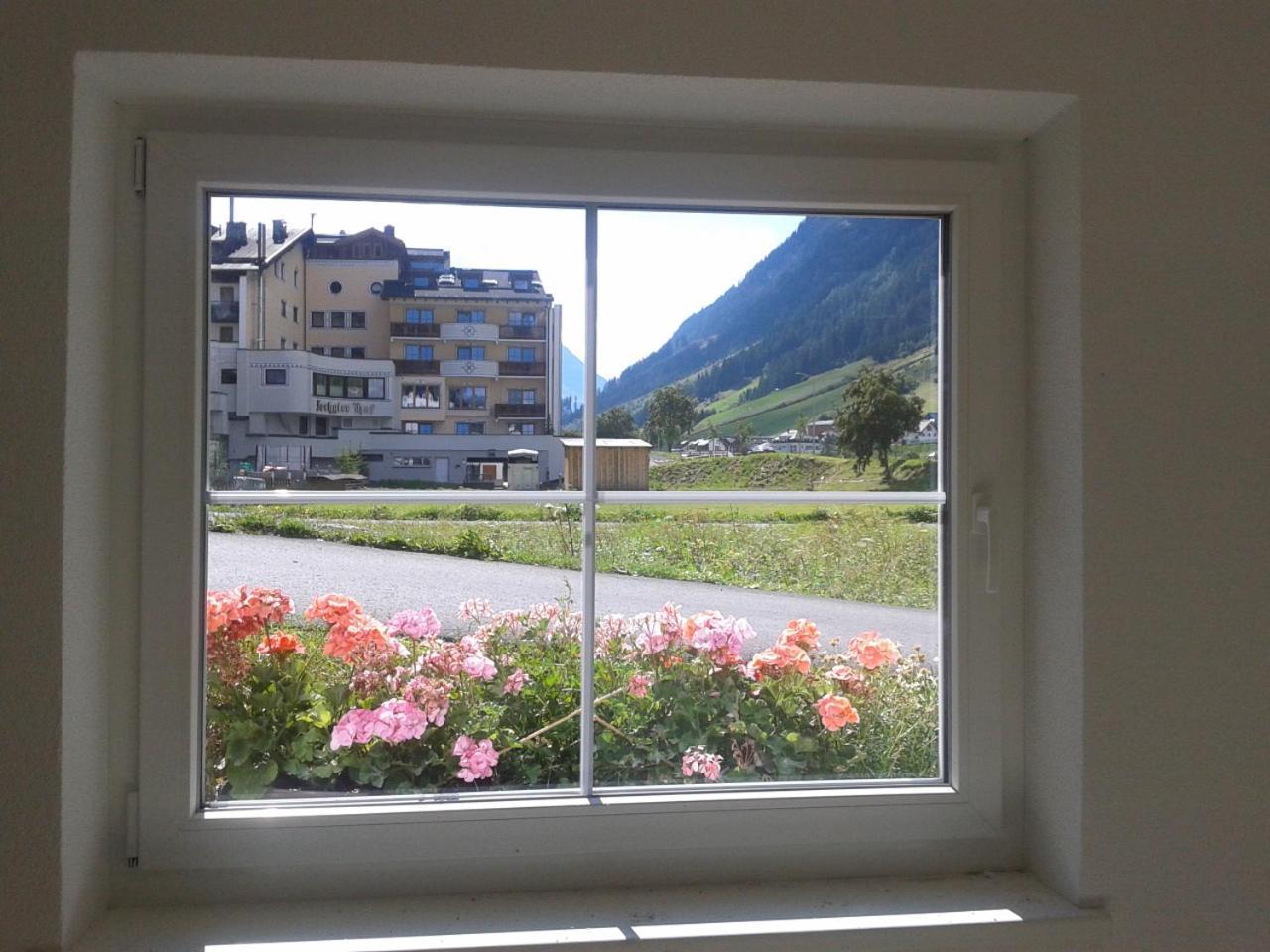 Gidis Hof Hotel Ischgl Exterior photo